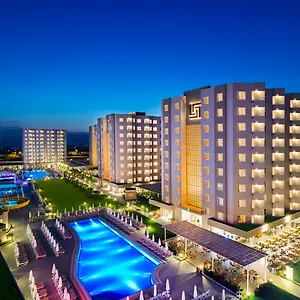 4* Szálloda Grand Park Lara